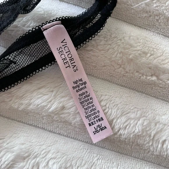 NWOT Victoria’s Secret Crotchless Lace Panty! - Picture 3 of 5